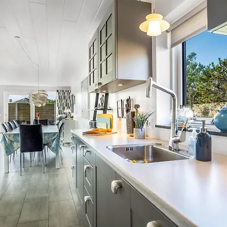 Isabel - 600m From The Sea By Interhome Feriehus *